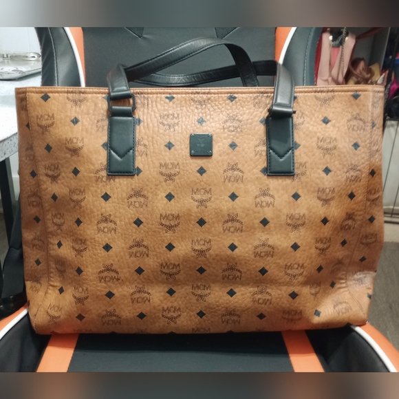 MCM Bags - Picture 5 of 16